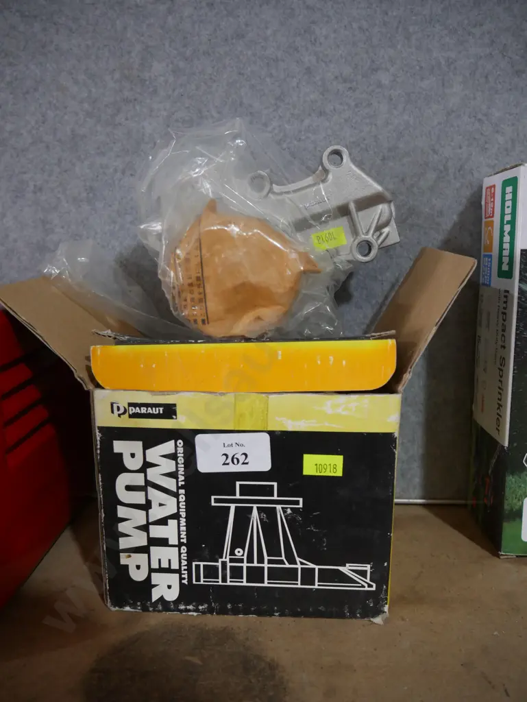 Water pump for a car Image 1++