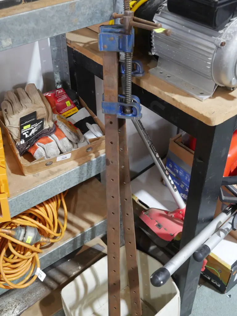 Three sash clamps Image 1++