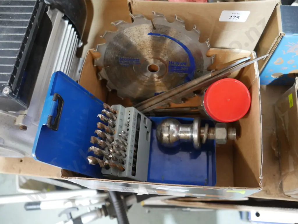 Tow ball, drill bits etc Image 1++