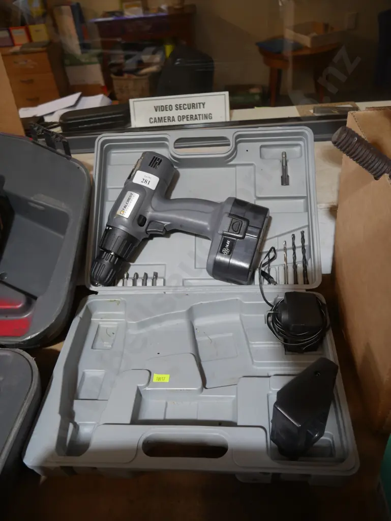 Falcrest battery drill Image 1++