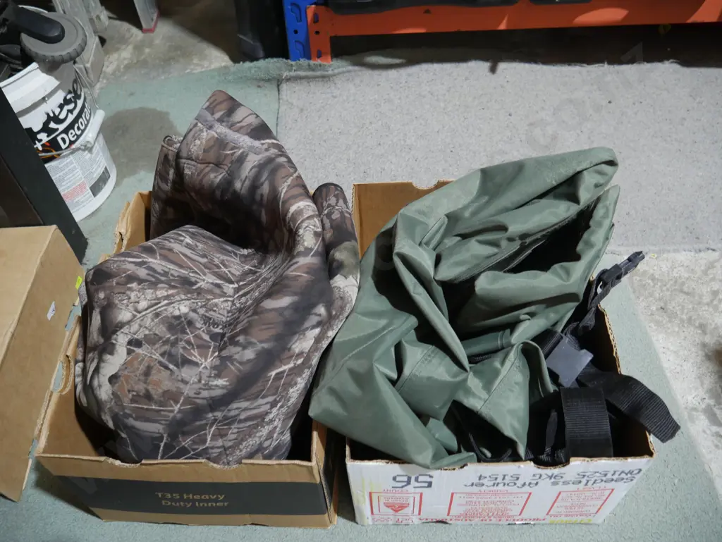 Waders and jacket Image 1++