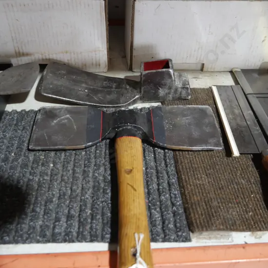 Double bit axe and grubber head