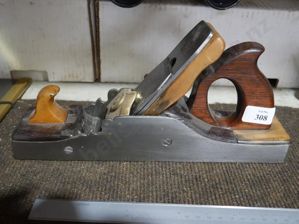 Wood plane Image 1++