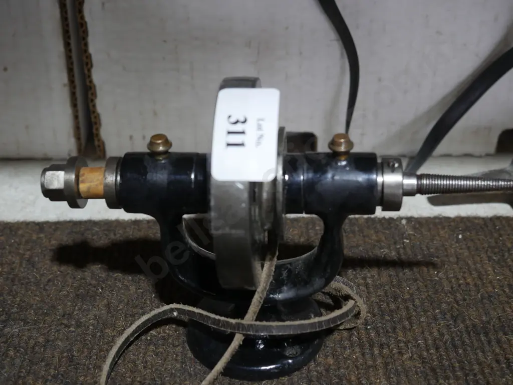 Grinding and polishing tool Image 1++