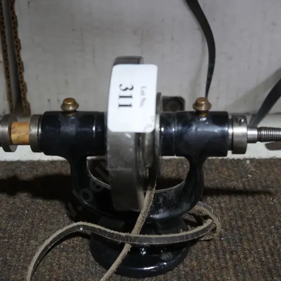 Grinding and polishing tool