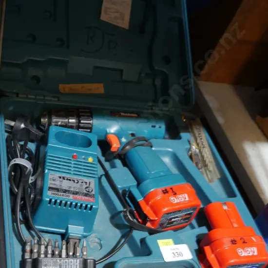 Makita drill set