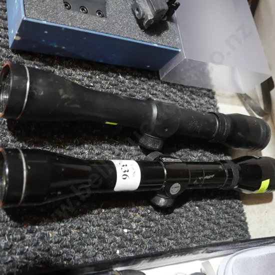 2 rifle scopes