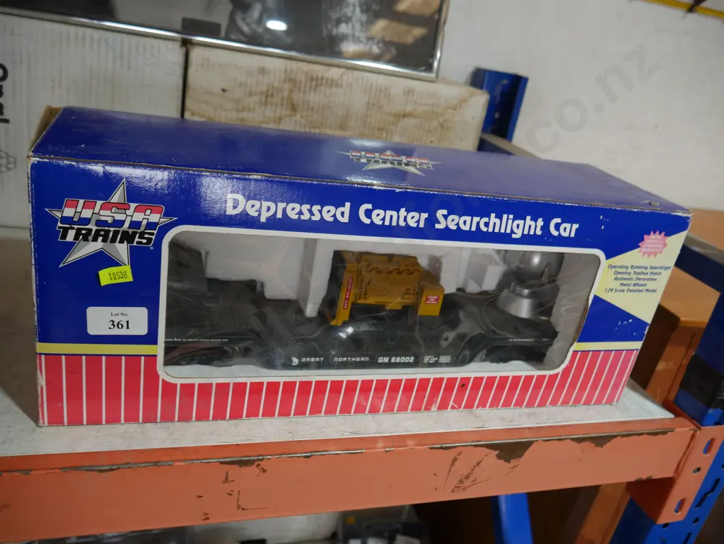Depressed Centre searchlight car model Image 1++