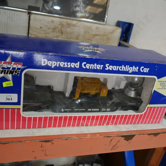 Depressed Centre searchlight car model
