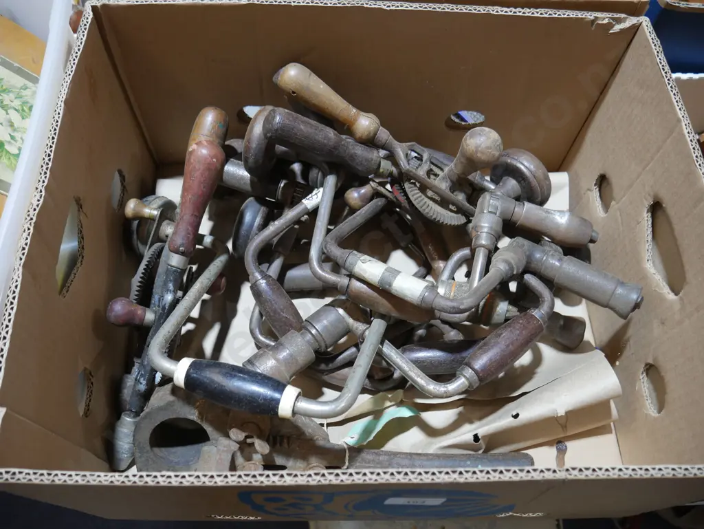 Assorted hand drills etc Image 1++