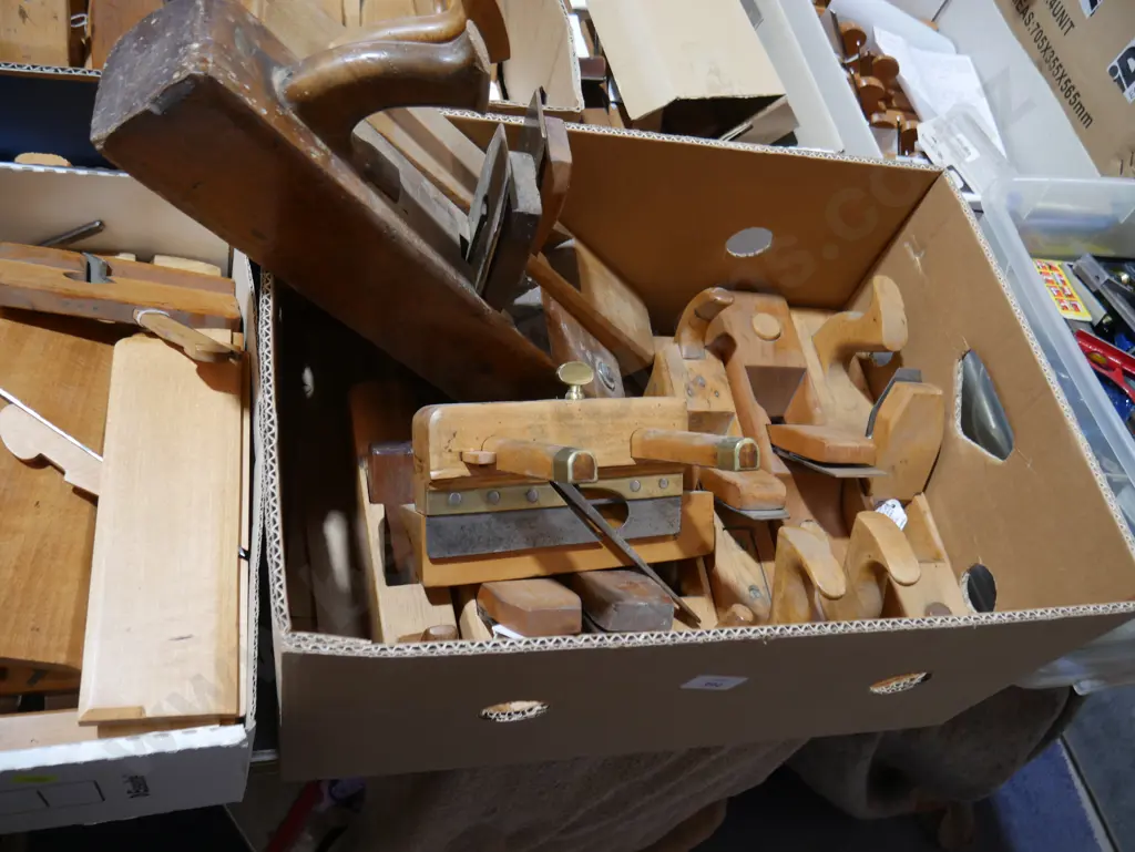 Assorted wood planes Image 1++