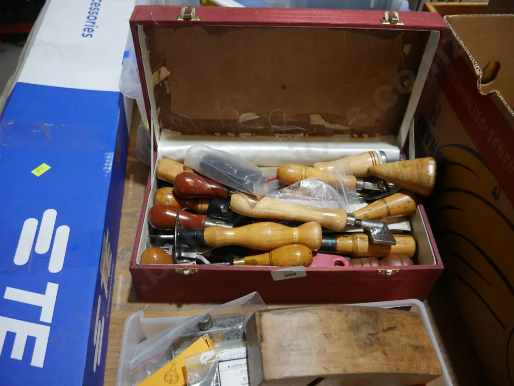 Assorted tools Image 1++