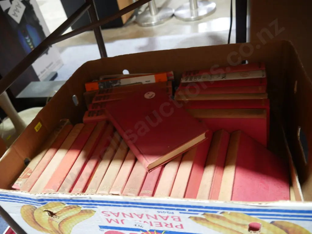 Military books Image 1++