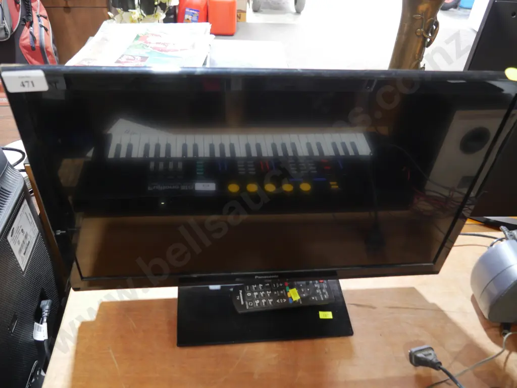 Panasonic 24-in TV Image 1++