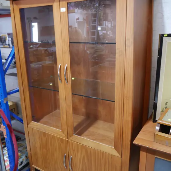 Display cabinet
