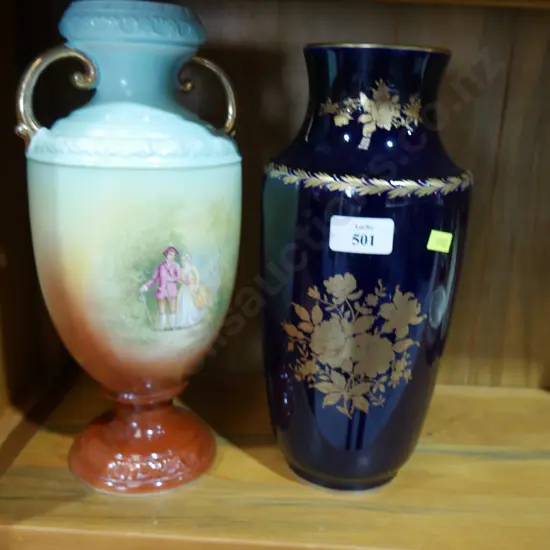 2 vases