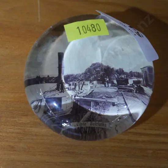 Glass Paperweight , S.S. Clyde Balclutha New Zealand