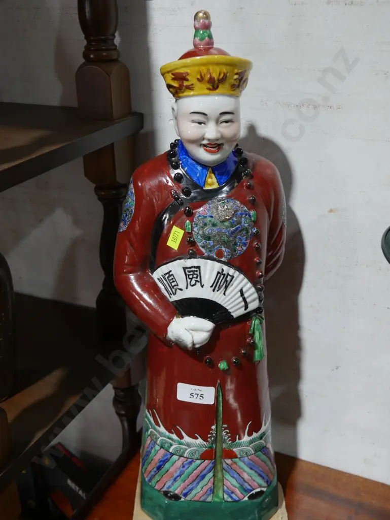 Oriental figurine Image 1++