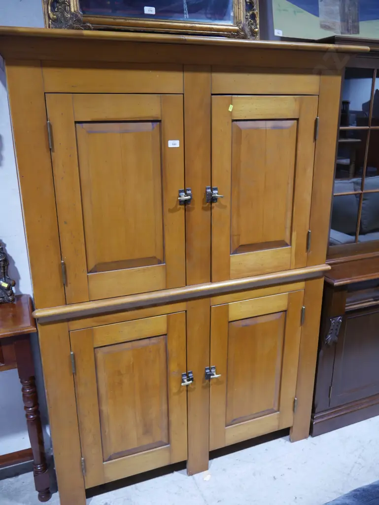 Step back cabinet Image 1++