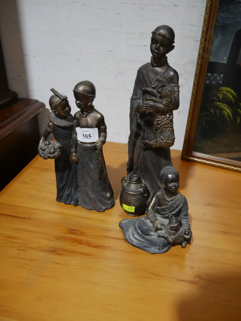 3 African figurines Image 1++