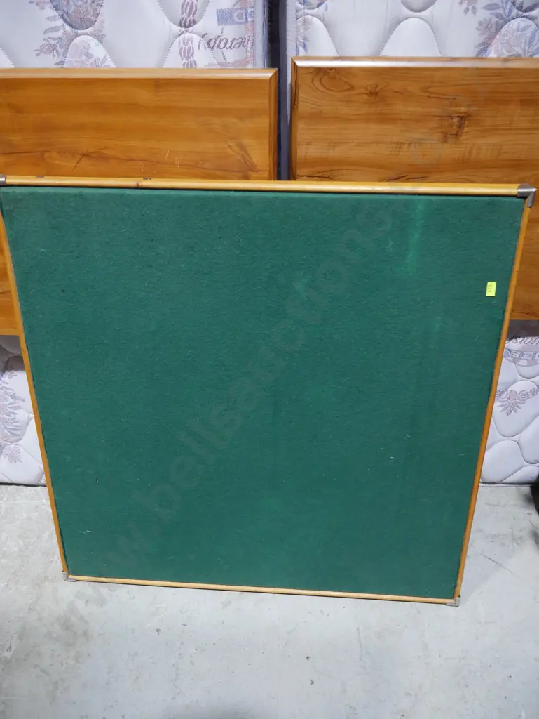 Card table Image 1++