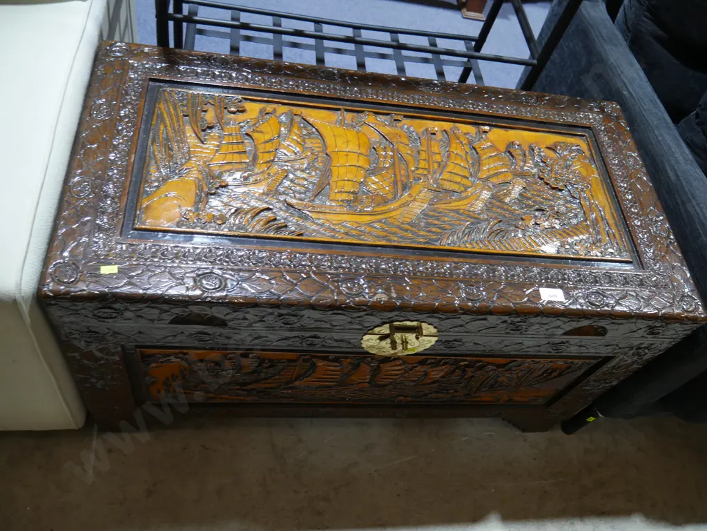 Camphor chest Image 1++