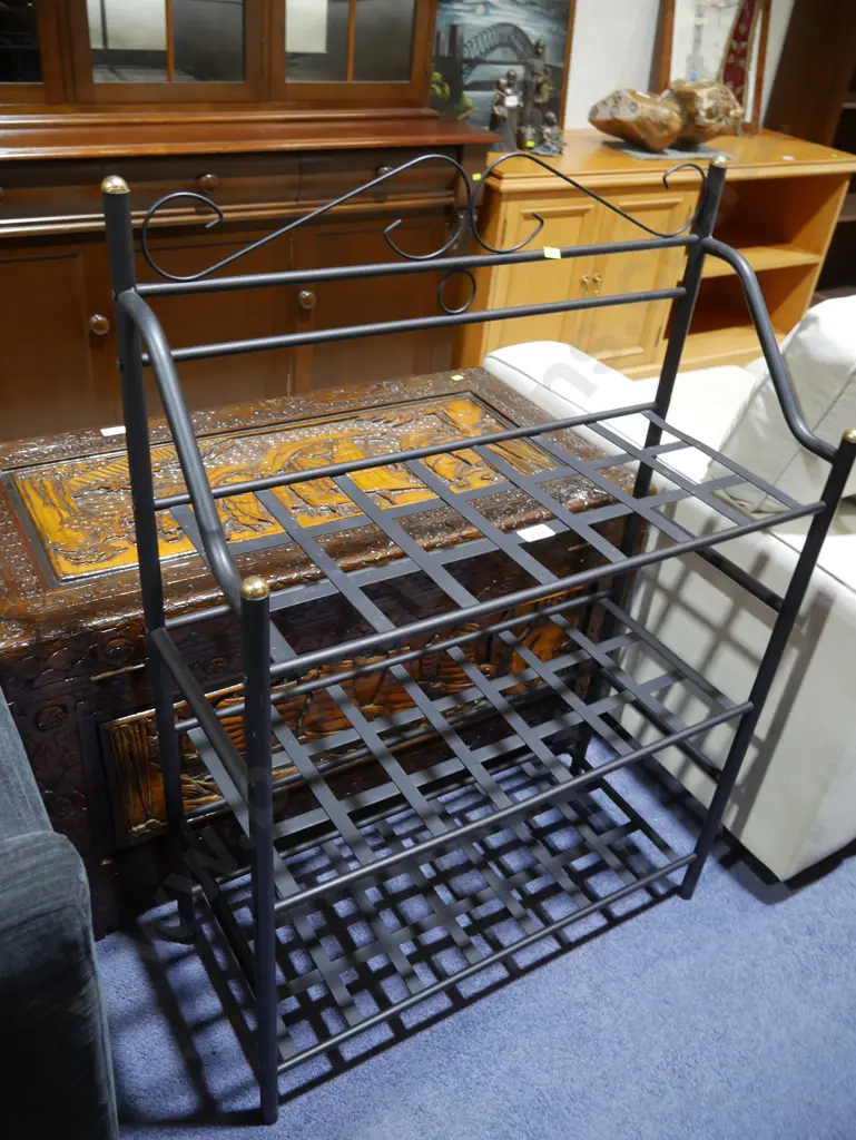 Black metal shoe rack Image 1++