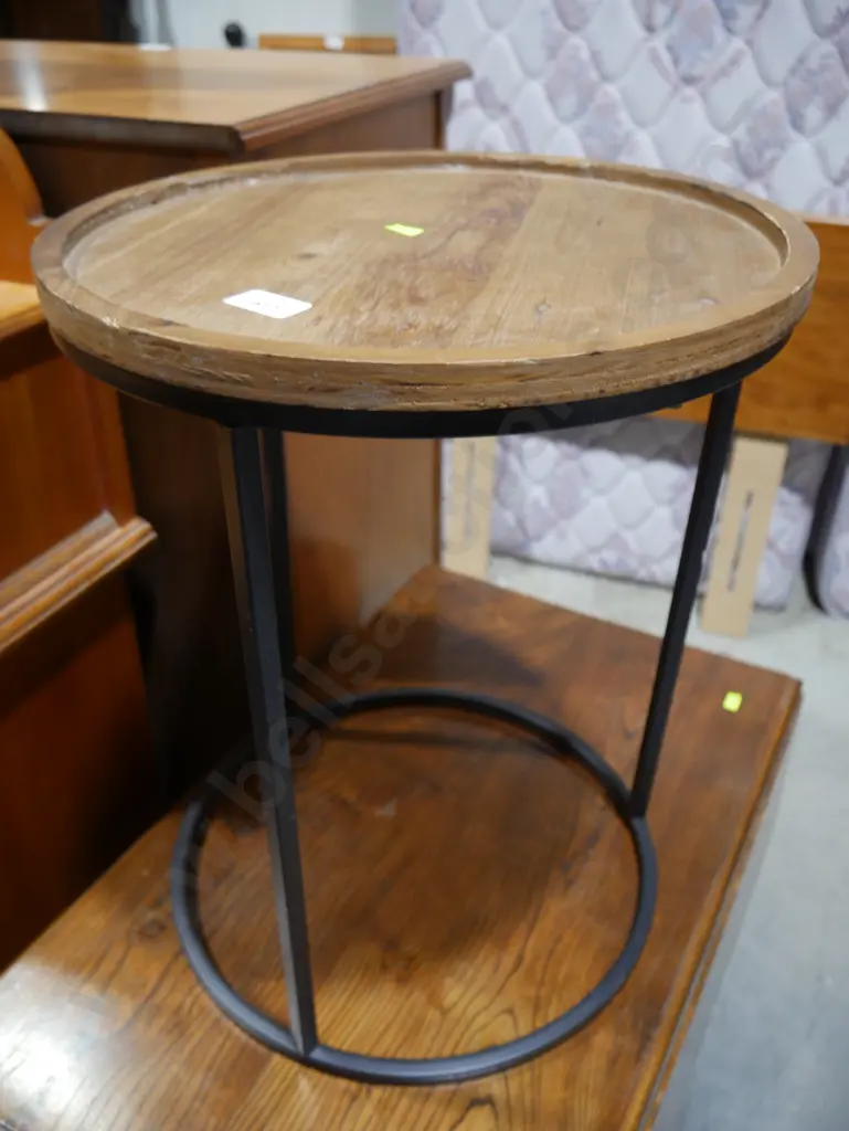 Wine table Image 1++