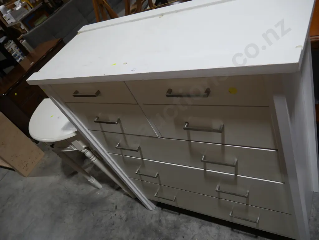 7 drawer chest Image 1++