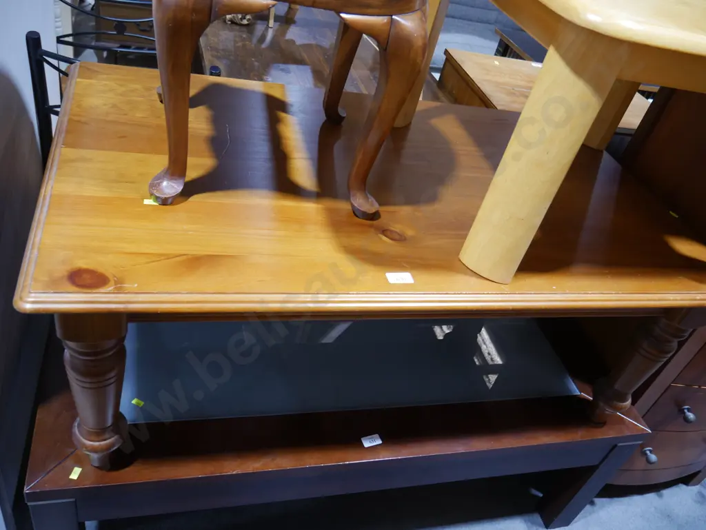 Coffee table Image 1++