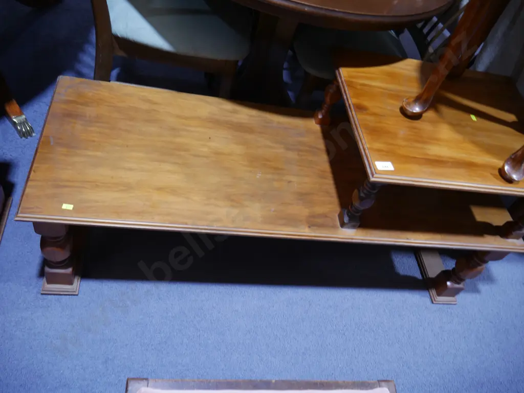 2-tier coffee table Image 1++