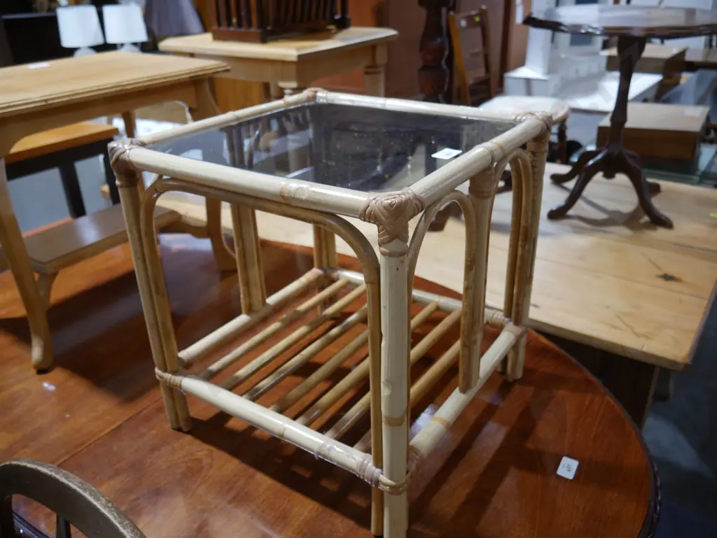 Cane coffee table Image 1++