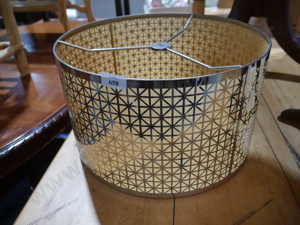 Lamp shade Image 1++