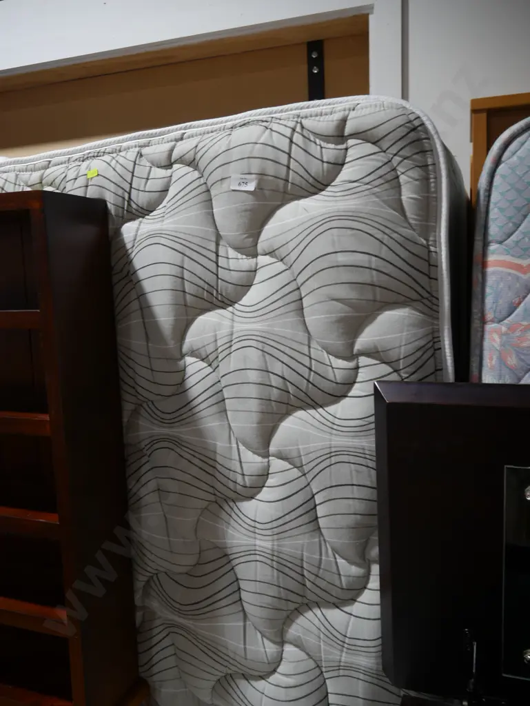 Single bed Image 1++