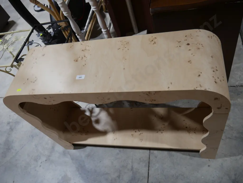 Hall table Image 1++