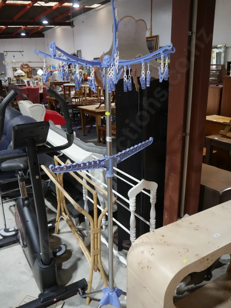 Indoor clothes airer Image 1++