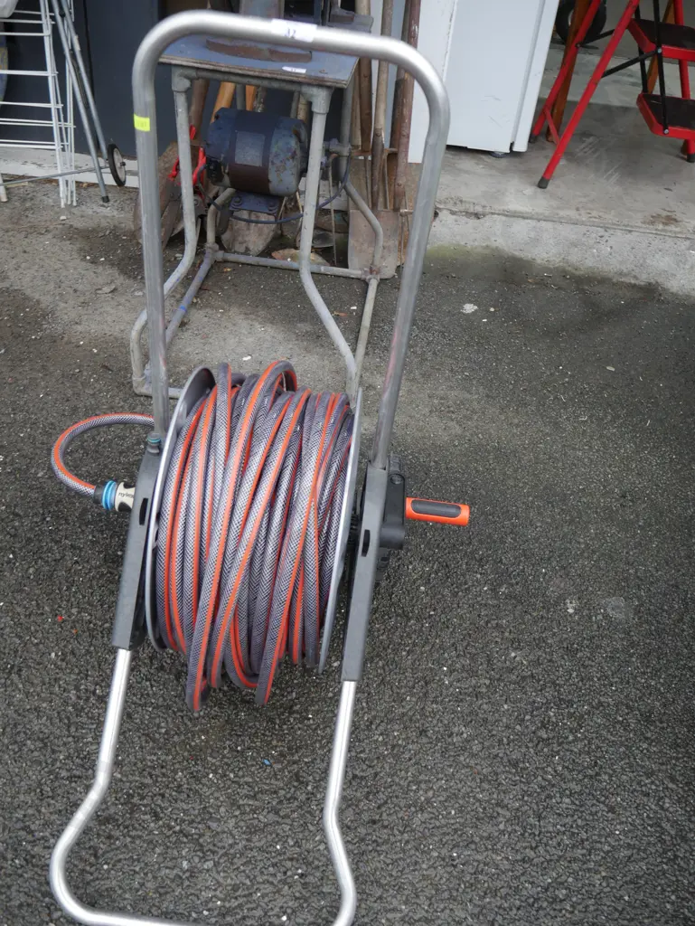 Hose reel and hose Image 1++