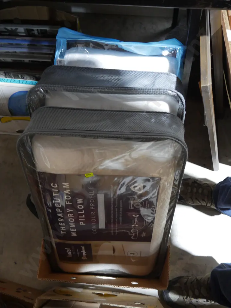 Memory foam pillow etc Image 1++