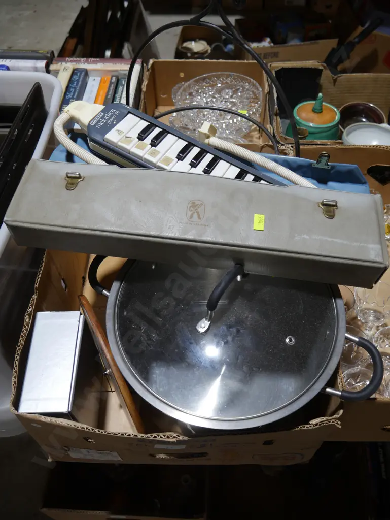 Stockpot, plate stand etc Image 1++