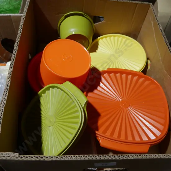 Retro Tupperware containers