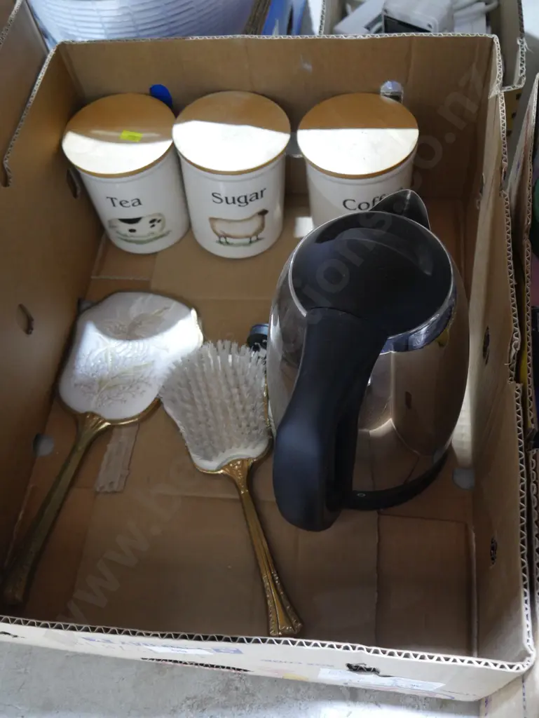 Kitchen canisters, jug etc Image 1++