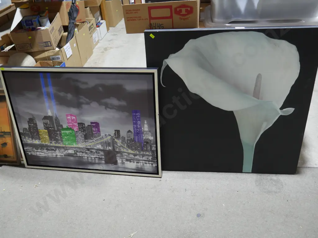 Two canvas artworks Image 1++