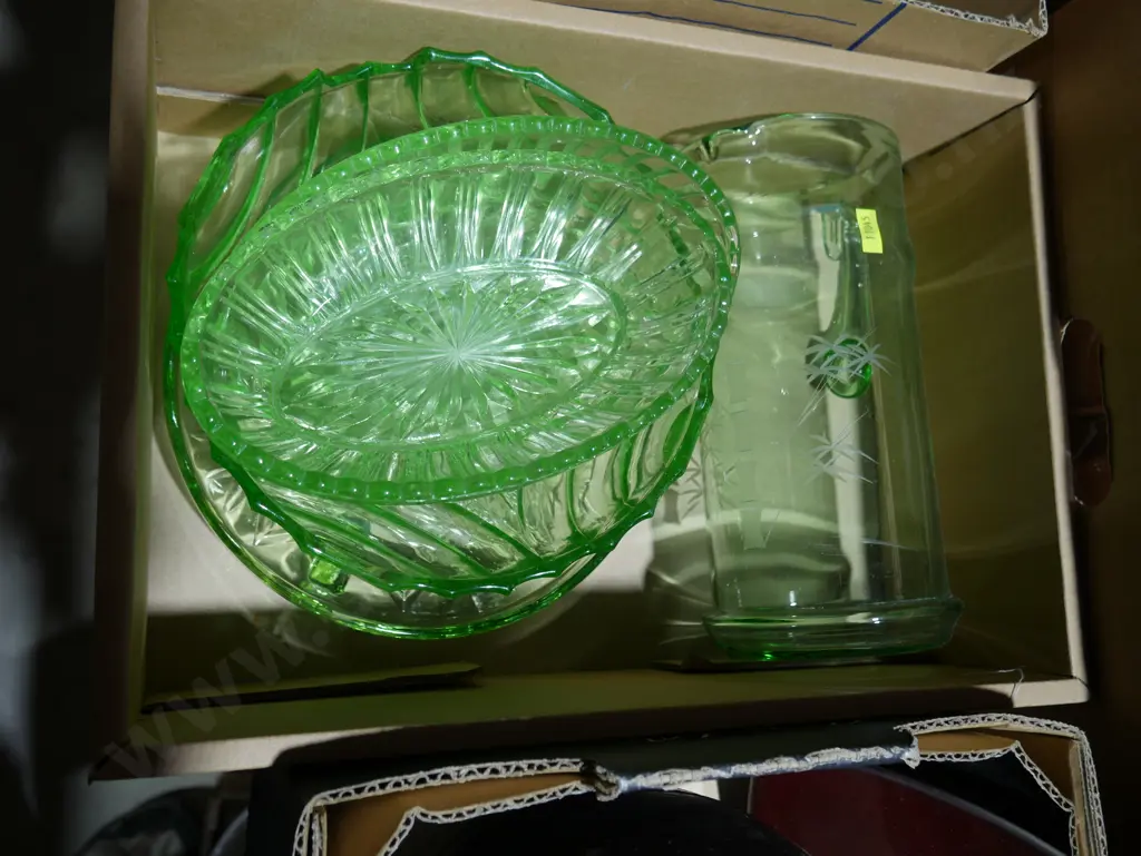 Green glassware Image 1++