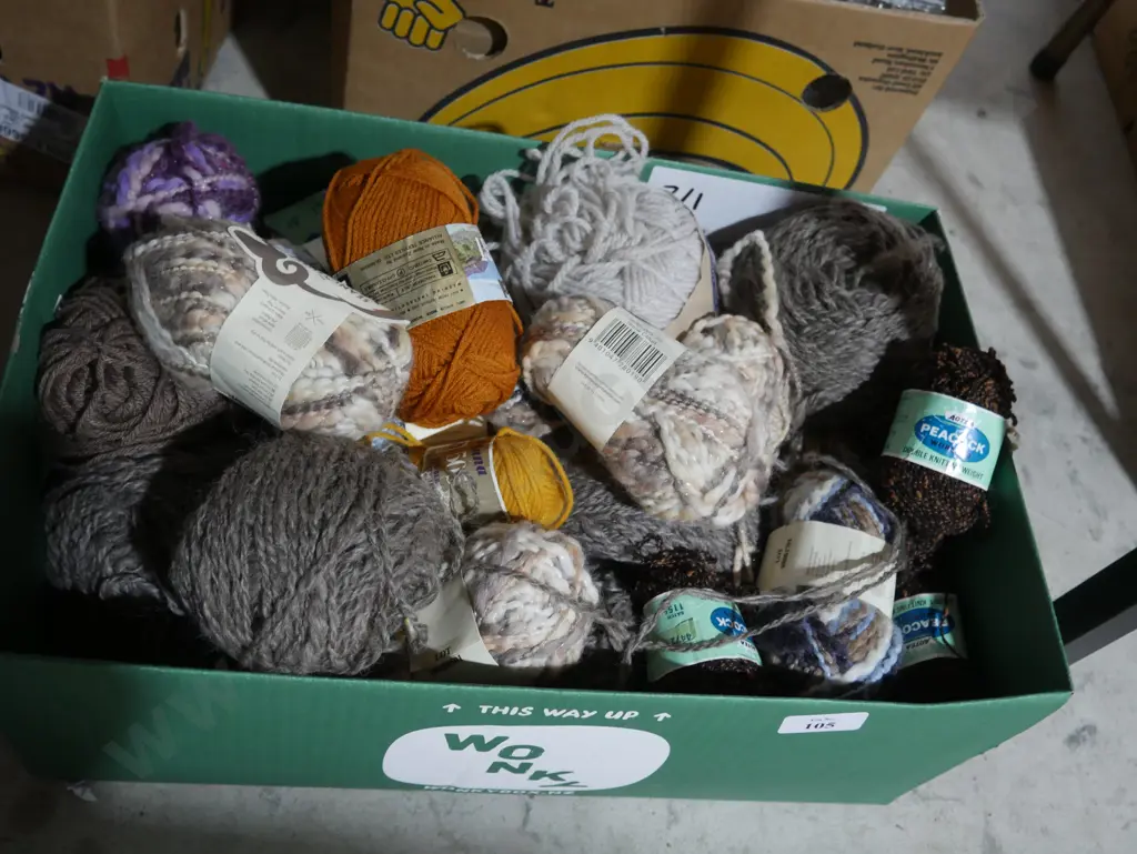 Knitting wool Image 1++