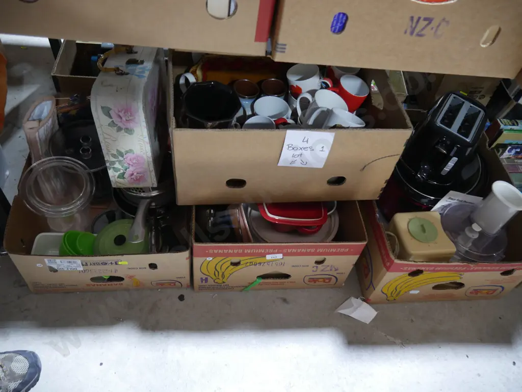 4 boxes kitchenware Image 1++