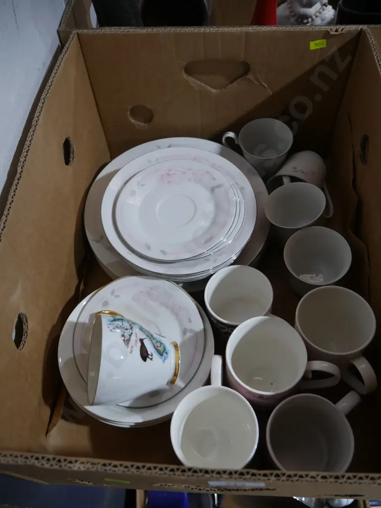 Part dinner set etc Image 1++