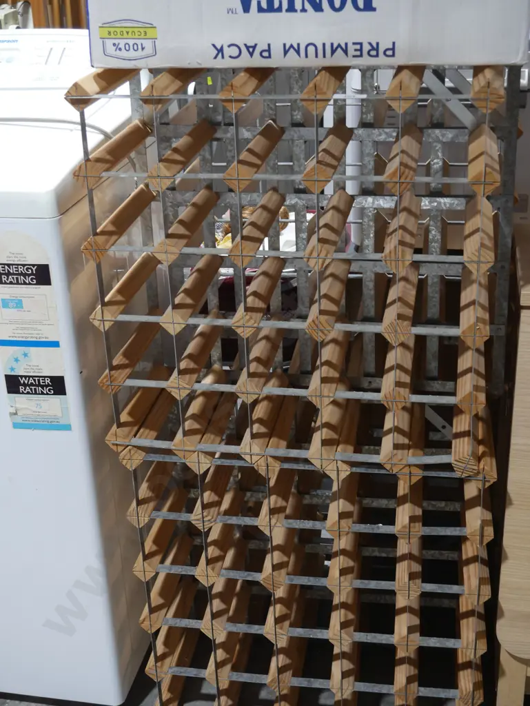 4 wine racks Image 1++