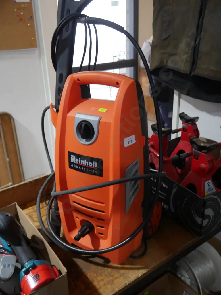 Reinhold water blaster Image 1++