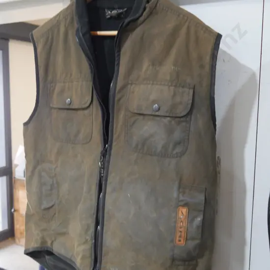 Agri station oilskin vest