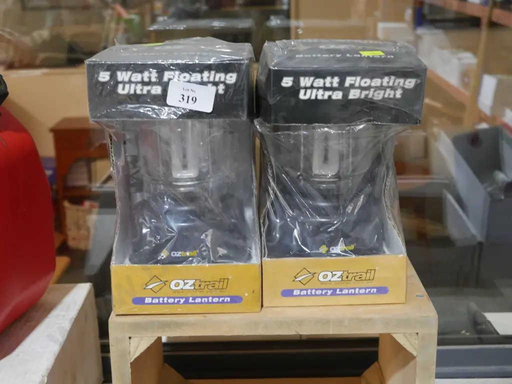 2 oztrail lanterns Image 1++